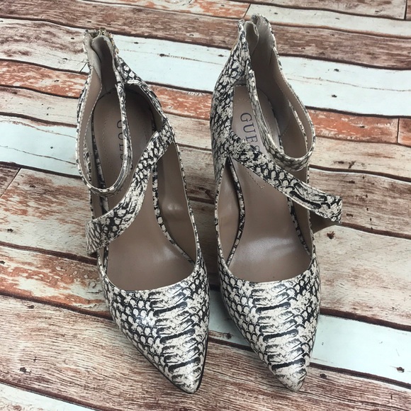 GUESS Faux Snakeskin Ankle Strap Strapy Heels 8M - Picture 2 of 7